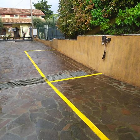 Garda Diamant Bed & Breakfast Desenzano del Garda Exterior photo