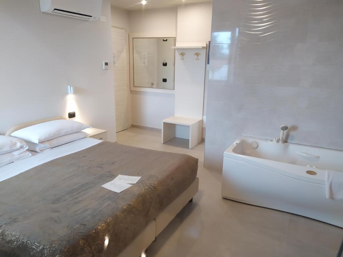 Garda Diamant Bed & Breakfast Desenzano del Garda Exterior photo