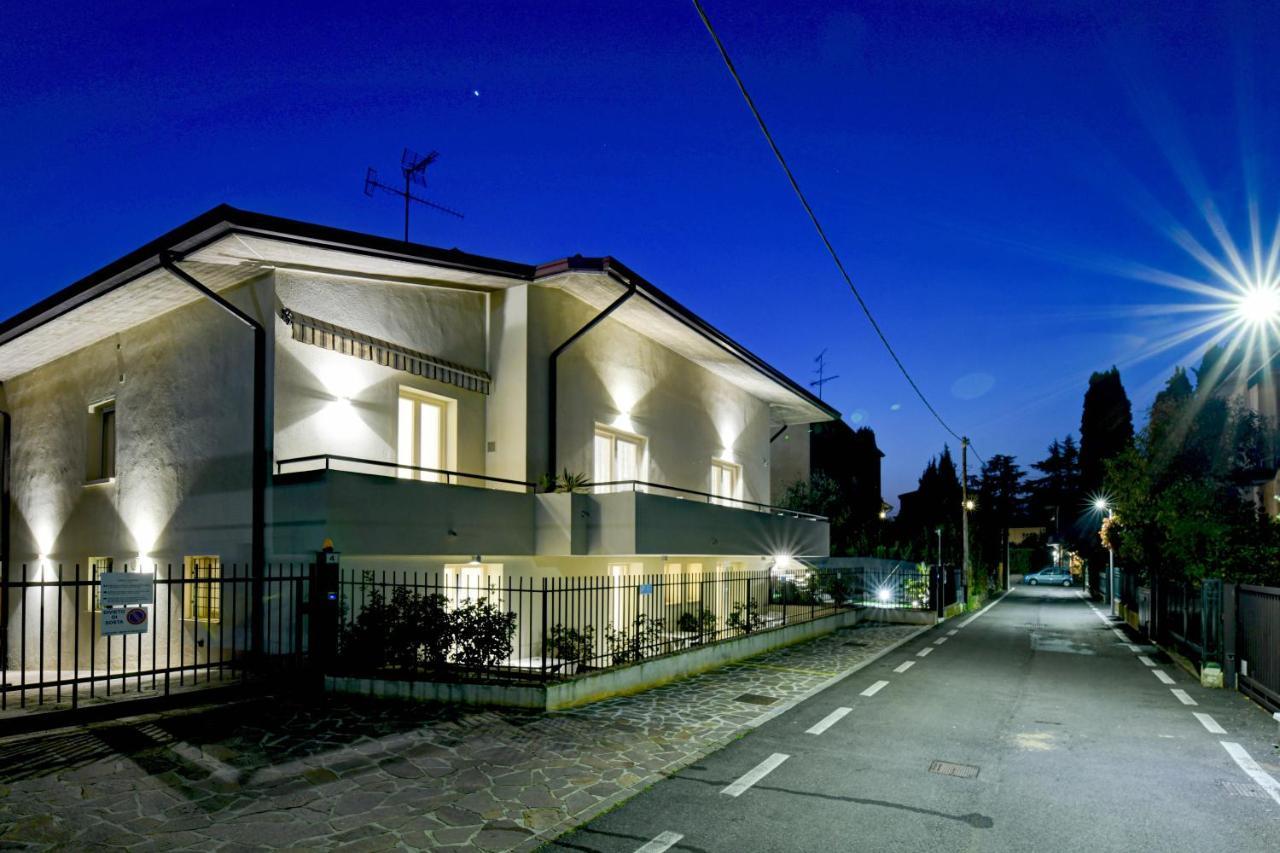 Garda Diamant Bed & Breakfast Desenzano del Garda Exterior photo