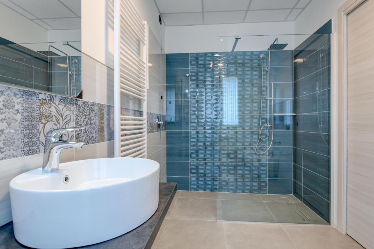 Garda Diamant Bed & Breakfast Desenzano del Garda Exterior photo