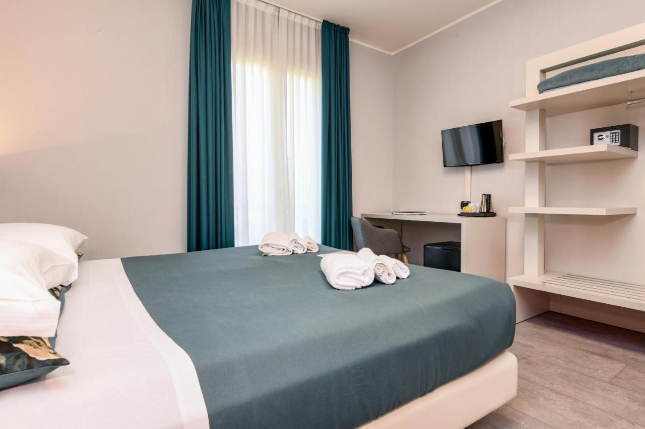 Garda Diamant Bed & Breakfast Desenzano del Garda Exterior photo