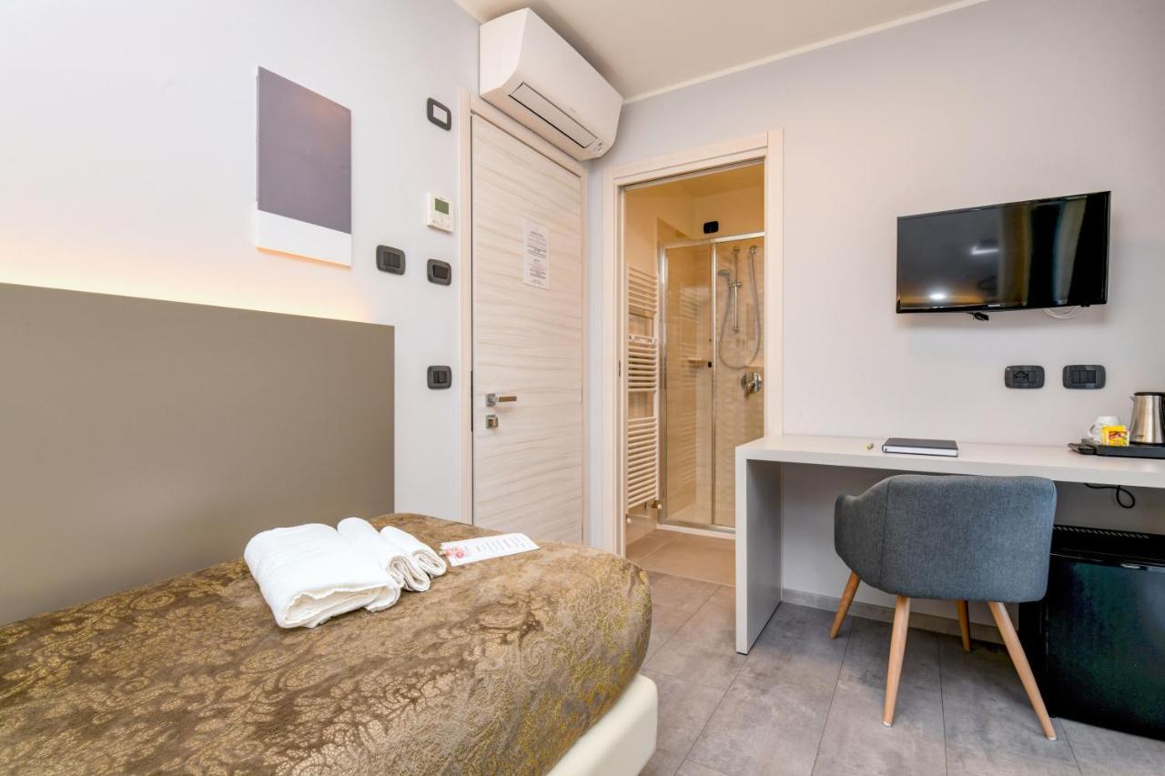 Garda Diamant Bed & Breakfast Desenzano del Garda Exterior photo