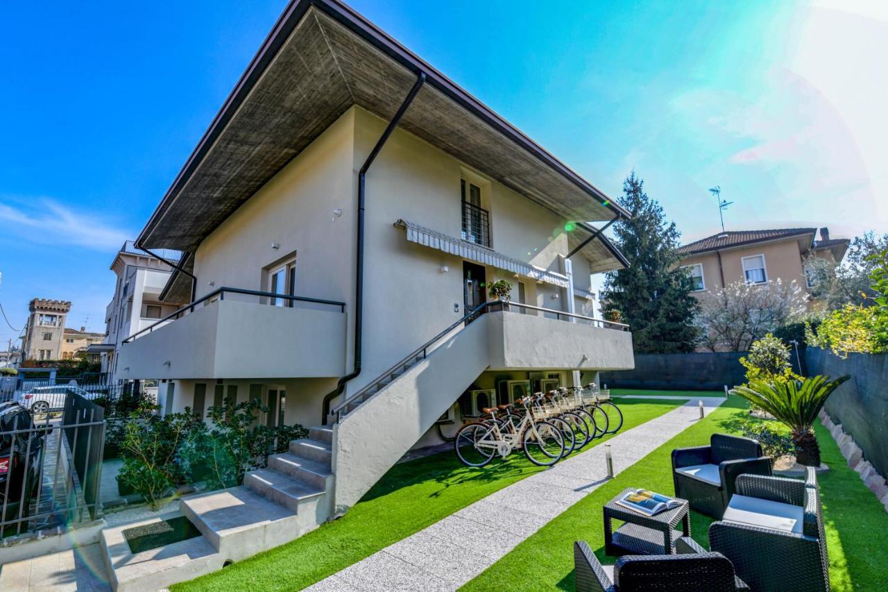 Garda Diamant Bed & Breakfast Desenzano del Garda Exterior photo