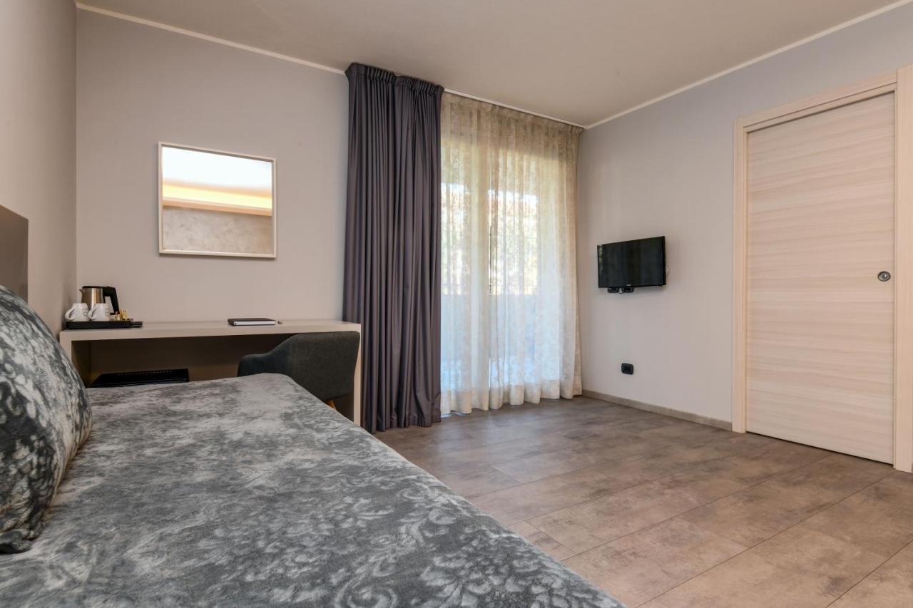 Garda Diamant Bed & Breakfast Desenzano del Garda Exterior photo